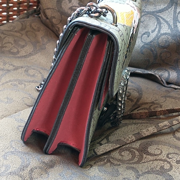 NWOT Gorgeous Convertible Handbag / Crossbody - Picture 10 of 12